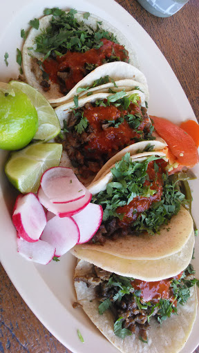 Shopping Mall «Los Amigos Mall», reviews and photos, 307 E Jefferson Blvd, Los Angeles, CA 90011, USA