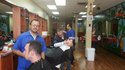 Barber Shop «Utopia Barber Shop», reviews and photos, 20-06 Utopia Pkwy, Whitestone, NY 11357, USA