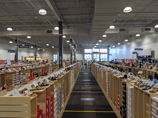 Shoe Store «DSW Designer Shoe Warehouse», reviews and photos, 7639 Academy Blvd N, Colorado Springs, CO 80920, USA