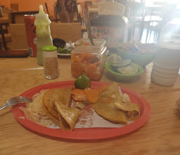 DELOYA LOS ALCATRACES photo