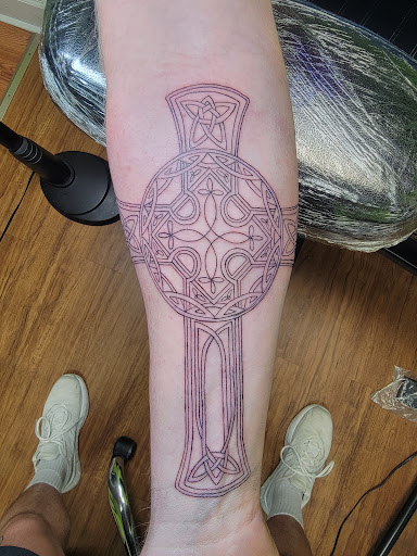 Tattoo Shop «Incredible Ink Tattoo», reviews and photos, 37 New Orleans Rd, Hilton Head Island, SC 29928, USA