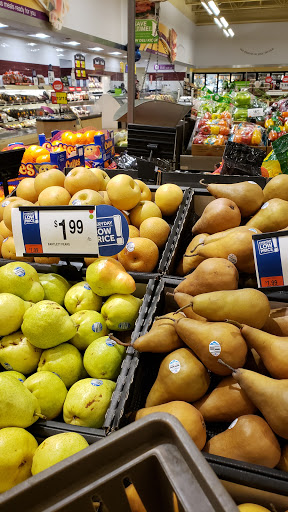 Grocery Store «Super Stop & Shop», reviews and photos, 600 Kinderkamack Rd, Emerson, NJ 07630, USA