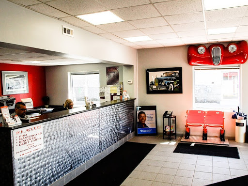 Auto Repair Shop «Auto Collision & Glass», reviews and photos, 3766 Sheridan Dr, Buffalo, NY 14226, USA