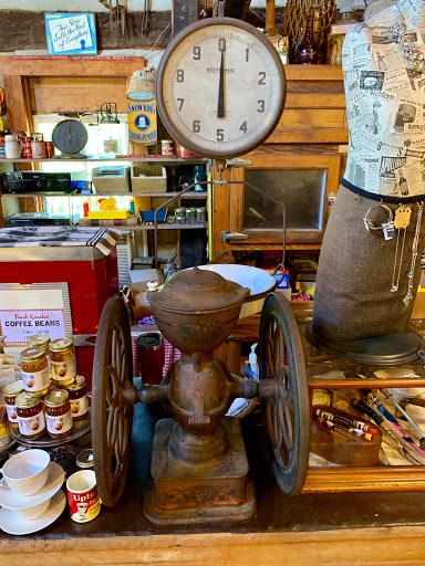 Gift Shop «Hitching Post Gifts & Old Str», reviews and photos, 15894 US-68, Benton, KY 42025, USA