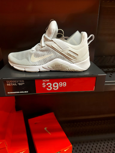 Clothing Store «Nike Factory Store», reviews and photos, 820 W Stacy Rd #356, Allen, TX 75013, USA