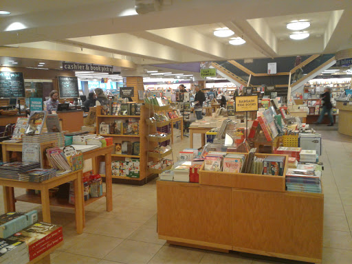 Book Store «University Book Store», reviews and photos, 4326 University Way NE, Seattle, WA 98105, USA