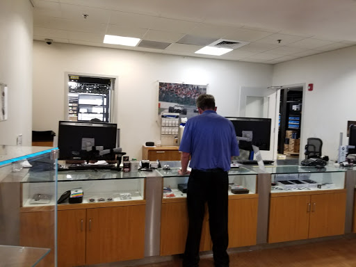 BMW Dealer «Chapman BMW On Camelback», reviews and photos, 830 E Camelback Rd, Phoenix, AZ 85014, USA