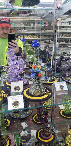 Tobacco Shop «V & K Smoke Shop - Quincy», reviews and photos, 1576 Hancock St, Quincy, MA 02169, USA