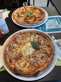 Pizza du Pizzeria ARTISANAL PIZZA à Paris - n°2