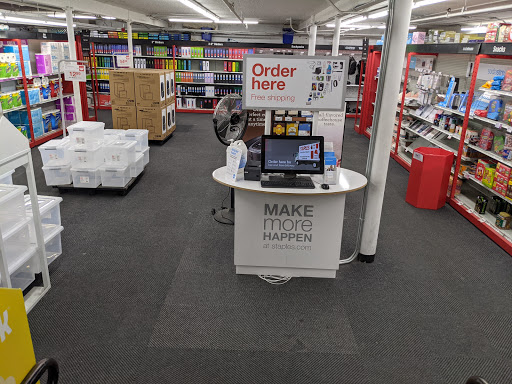 Office Supply Store «Staples», reviews and photos, 9319 5th Ave, Brooklyn, NY 11209, USA