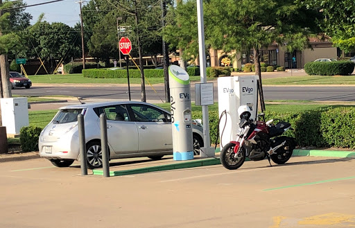 Cell phone charging station Grand Prairie