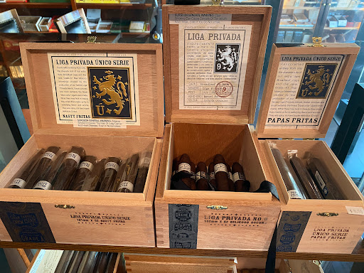Cigar Shop «Mancave Cigar Lounge», reviews and photos, 2920 E Commercial Blvd, Fort Lauderdale, FL 33308, USA