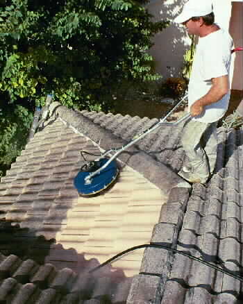 1 Rated Roof Cleaning, Gutter Cleaning & Pressure Washing in Seattle -  Clean425