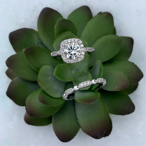 Jewelry Store «The Source Fine Jewelers», reviews and photos, 2147 W Ridge Rd, Rochester, NY 14626, USA