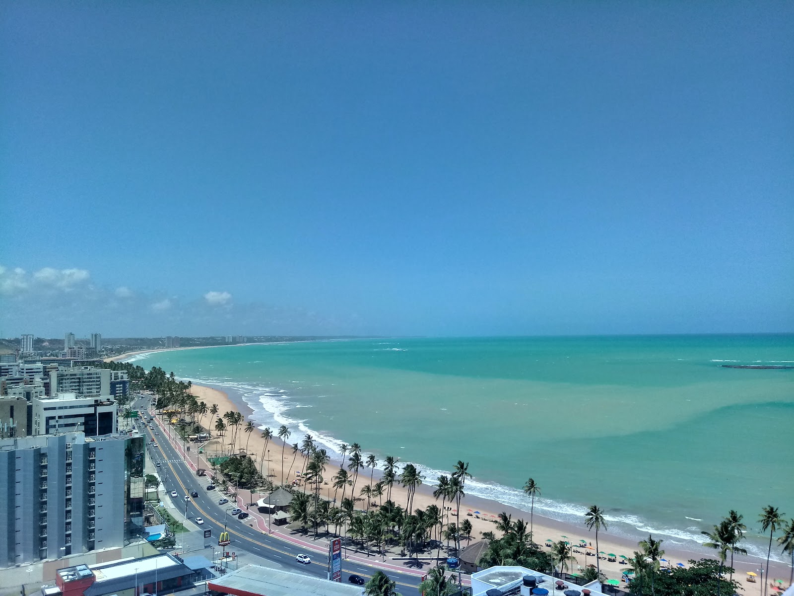 Foto de Praia de Jatiuca área de servicios