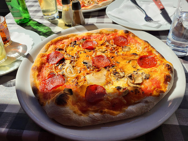 Ristorante Pizzeria Italia - Pizza
