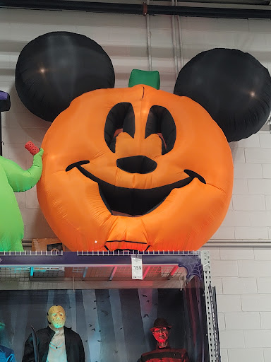 Movie Theater «AMC Plainville 20», reviews and photos, 220 New Britain Ave, Plainville, CT 06062, USA