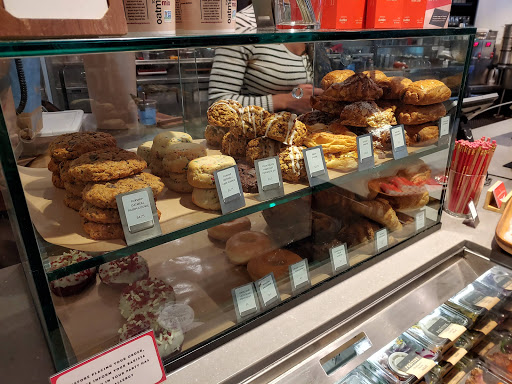 Coffee Shop «Intelligentsia Coffee Millennium Park Coffeebar», reviews and photos, 53 E Randolph St, Chicago, IL 60601, USA