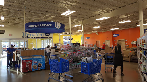 Thrift Store «Goodwill - St. Paul», reviews and photos