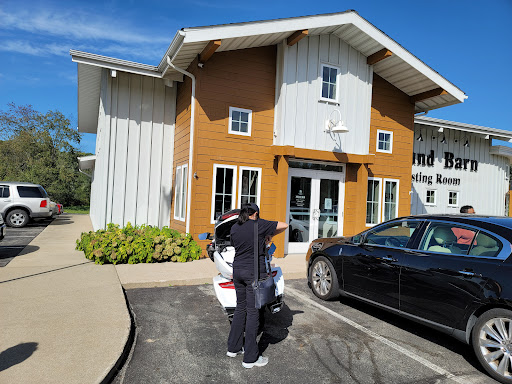 Winery «Round Barn Winery - Union Pier Tasting Room», reviews and photos, 9185 Union Pier Rd, Union Pier, MI 49129, USA