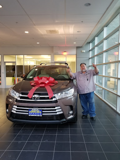 Toyota Dealer «Hanlees Davis Toyota», reviews and photos, 4202 Chiles Rd, Davis, CA 95616, USA