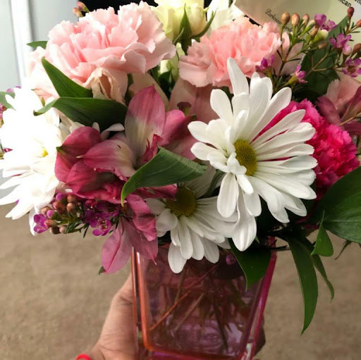 Florist «Parkview Gardens Florist & Greenhouse», reviews and photos, 1925 W Randolph St, St Charles, MO 63301, USA