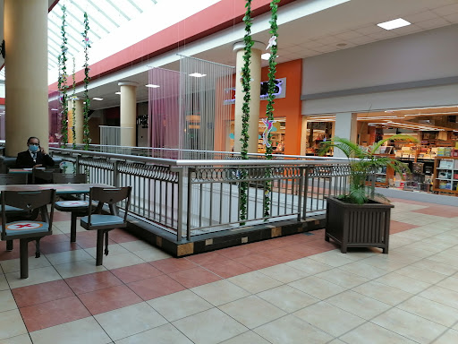 El Jardín Mall