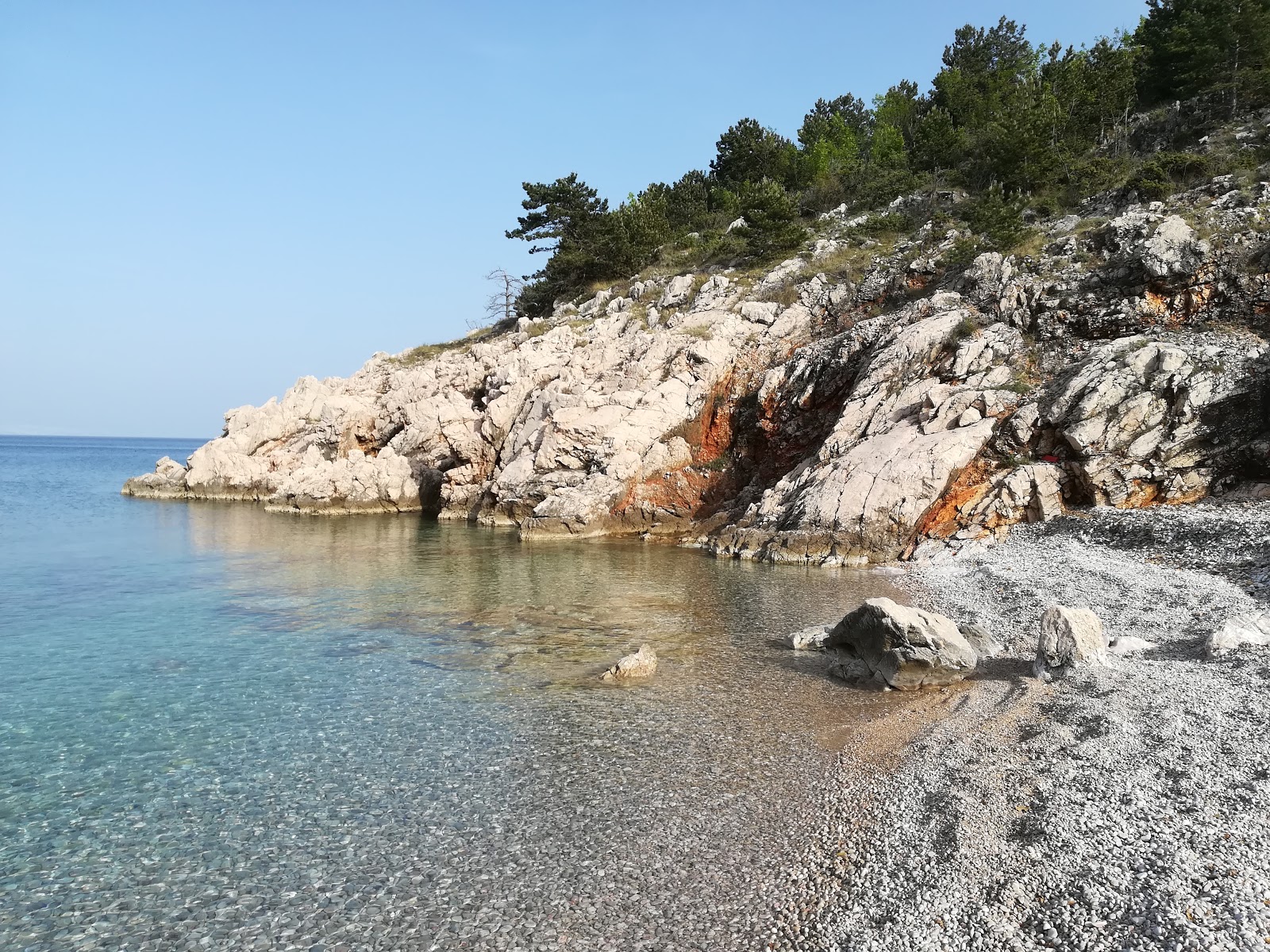 Foto di Supovica beach con molto pulito livello di pulizia