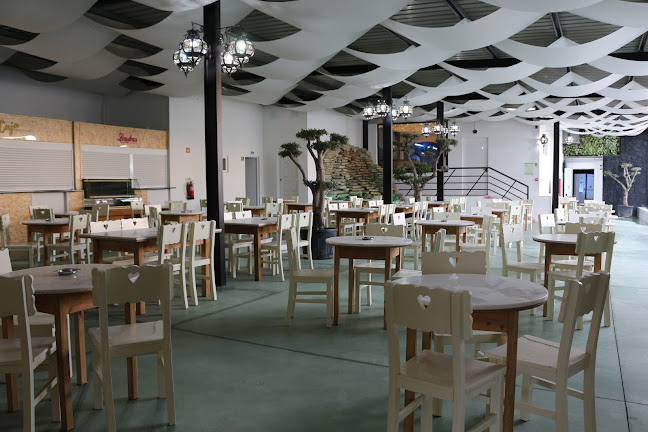 MARKETT - Espaço multi-usos, restaurante e bar em Almeirim - Empresa de organização de eventos