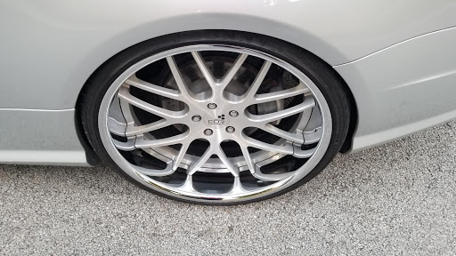 Auto Body Shop «JE Body Shop Inc», reviews and photos, 2665 W 76th St, Hialeah, FL 33016, USA