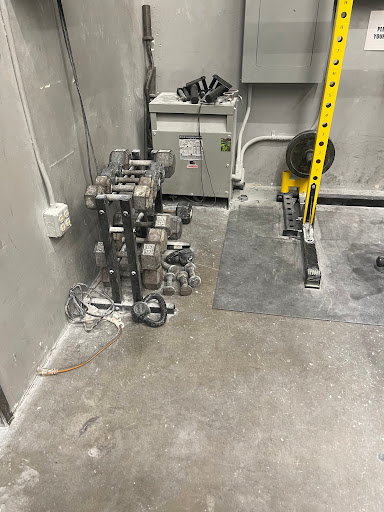 Rock Climbing Gym «Hangar 18 Indoor Climbing Gym - South Bay», reviews and photos, 4926 W Rosecrans Ave, Hawthorne, CA 90250, USA