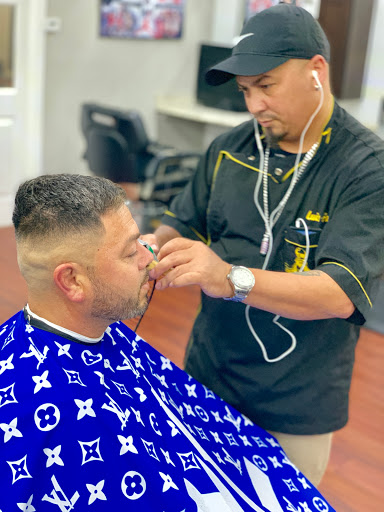 Barber Shop «My Town Barber Shop & Salon», reviews and photos, 109 S Evers St, Plant City, FL 33563, USA