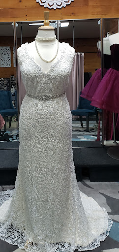 Consignment Shop «The White Pear Formal Consignment Boutique», reviews and photos, 1128 W Market St, Pottsville, PA 17901, USA