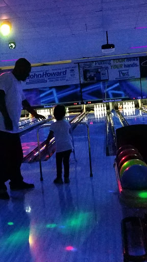 Bowling Alley «Suburban Bowling Lanes», reviews and photos, 735 Chestnut Ridge Rd, Morgantown, WV 26505, USA