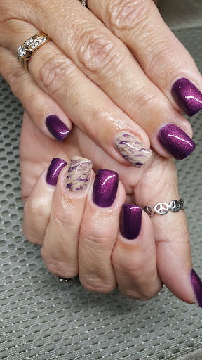 Beauty Salon «Simply Irresistible Nail & Hair Salon», reviews and photos, 231 E Rich Ave, DeLand, FL 32724, USA