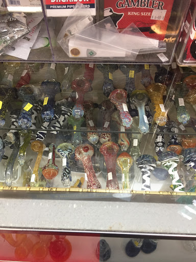 Tobacco Shop «Tobacco Hut», reviews and photos, 1917 Broadway, Everett, WA 98201, USA