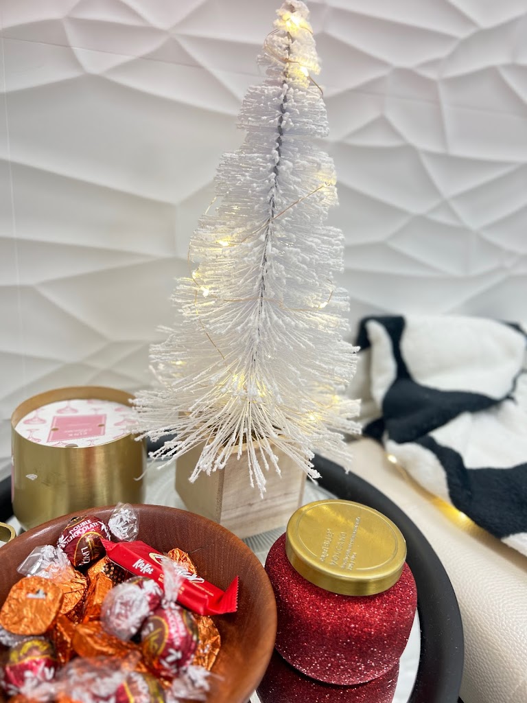 Posh salon suites 60139