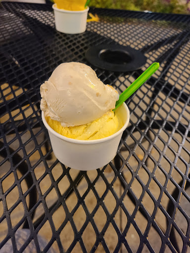 Ice Cream Shop «Glace Artisan Ice Cream», reviews and photos, 4960 Main St, Kansas City, MO 64112, USA