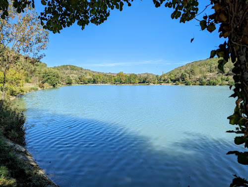 attractions Lac vert plage publique et parc pour enfants Catus