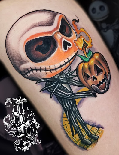 Explore tattoo ideas for women thigh, creative tattoo ideas in Lombard, available at New Hope Tattoo