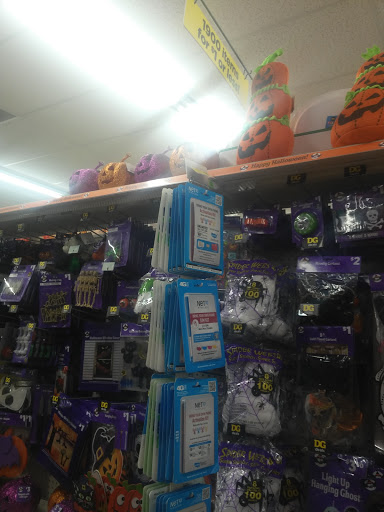 Discount Store «Dollar General», reviews and photos, 122 Indian Springs Dr, Sandwich, IL 60548, USA