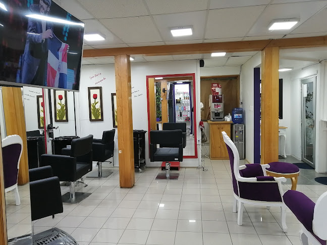 Opiniones de Salón & peluquería Francos Ancud en Ancud - Barbería