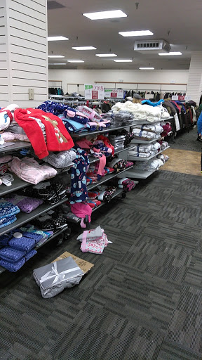 Clothing Store «Burlington Coat Factory», reviews and photos, 4701 N Harlem Ave, Harwood Heights, IL 60706, USA