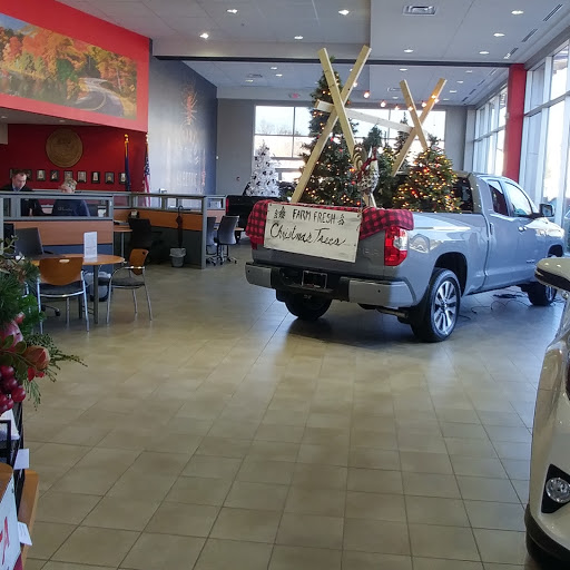 Car Dealer «Toyota of Scranton», reviews and photos, 3400 N Main Ave, Scranton, PA 18508, USA