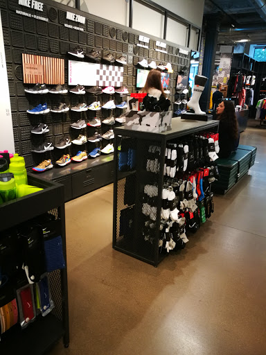 Nike Store