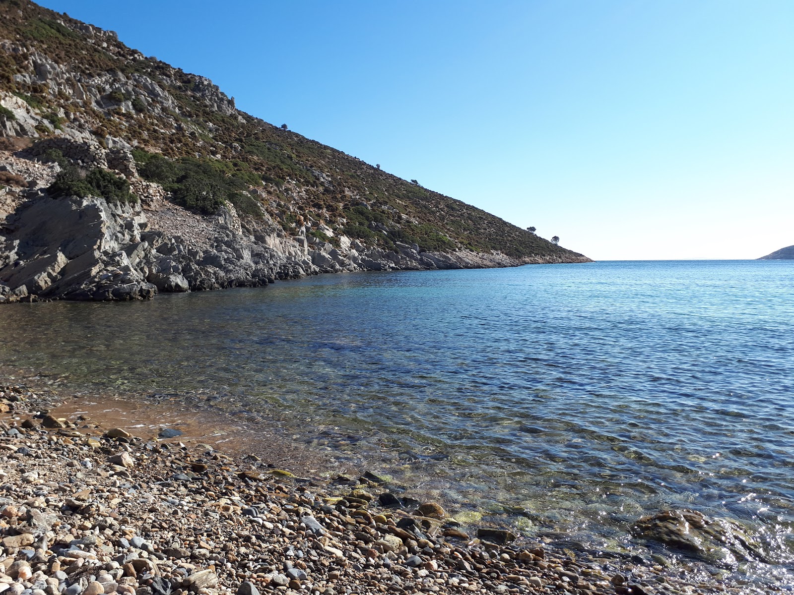 Foto de Tsankari beach com meios de comunicação nível de limpeza