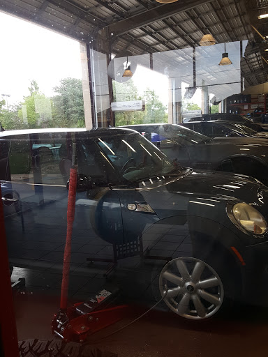 Tire Shop «Discount Tire Store - Round Rock, TX», reviews and photos, 3115 S Interstate 35, Round Rock, TX 78664, USA