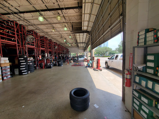 Tire Shop «Discount Tire Store - Dallas, TX», reviews and photos, 2976 Forest Ln, Dallas, TX 75234, USA