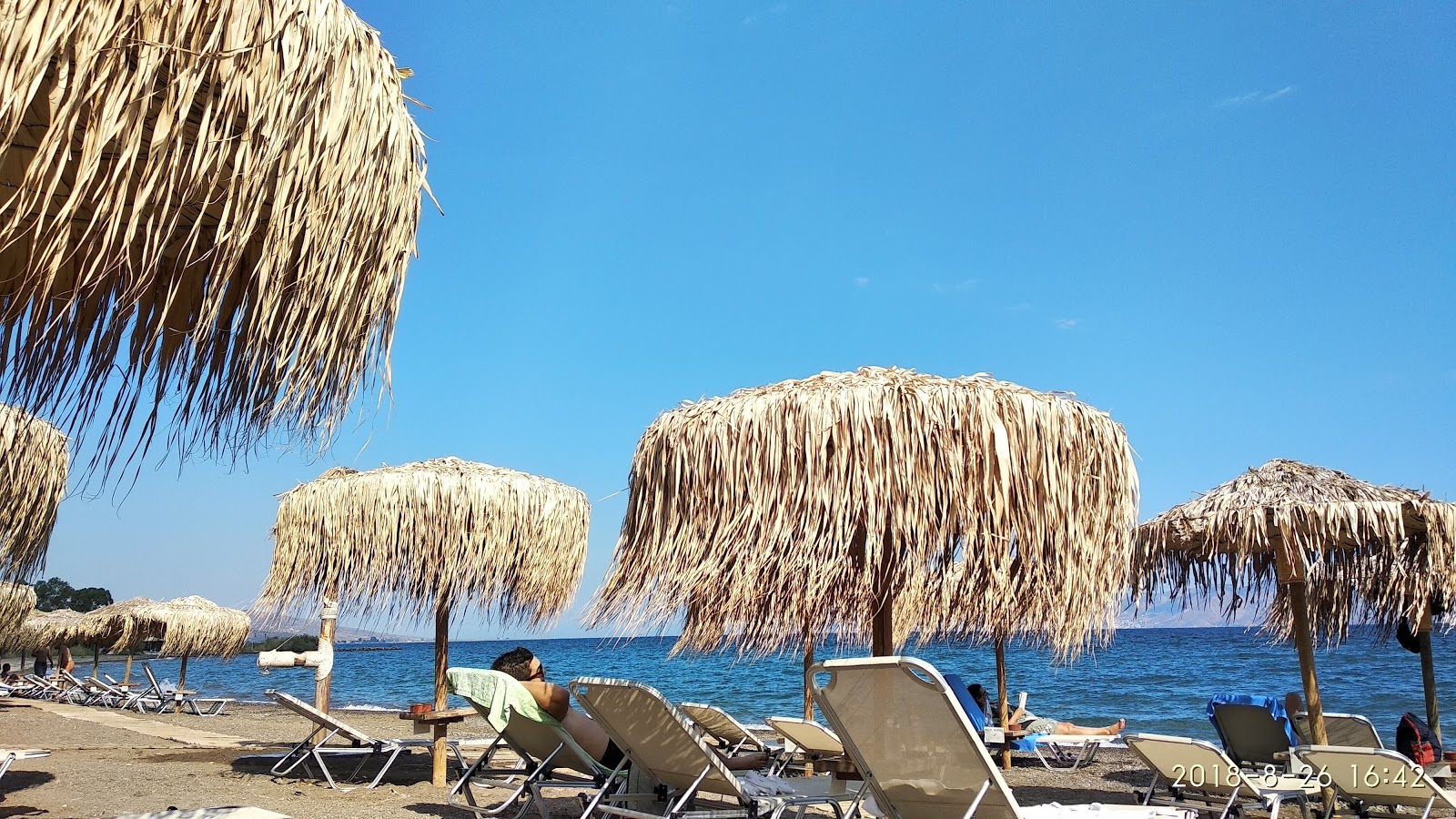Makis beach'in fotoğrafı kısmen tatil bölgesi