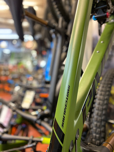 Bicycle Store «JRA Cycles», reviews and photos, 229 Salem St, Medford, MA 02155, USA